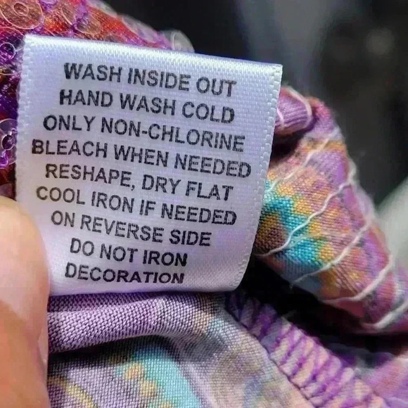 Brina & em Women's Short Sleeve Large Boho Clear Sequin Paisley Print Relaxed - Picture 5 of 9